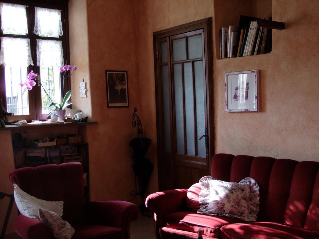 Casa Branzele Bed & Breakfast Trezzo Tinella Ngoại thất bức ảnh