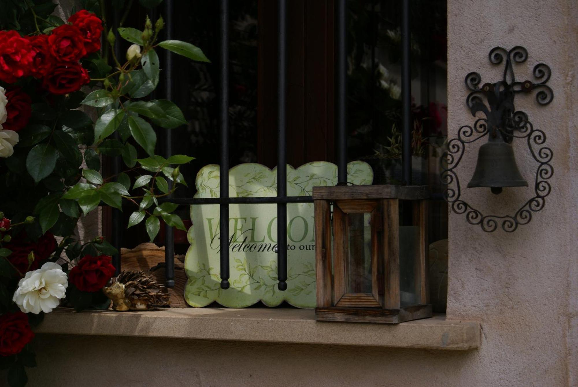 Casa Branzele Bed & Breakfast Trezzo Tinella Ngoại thất bức ảnh