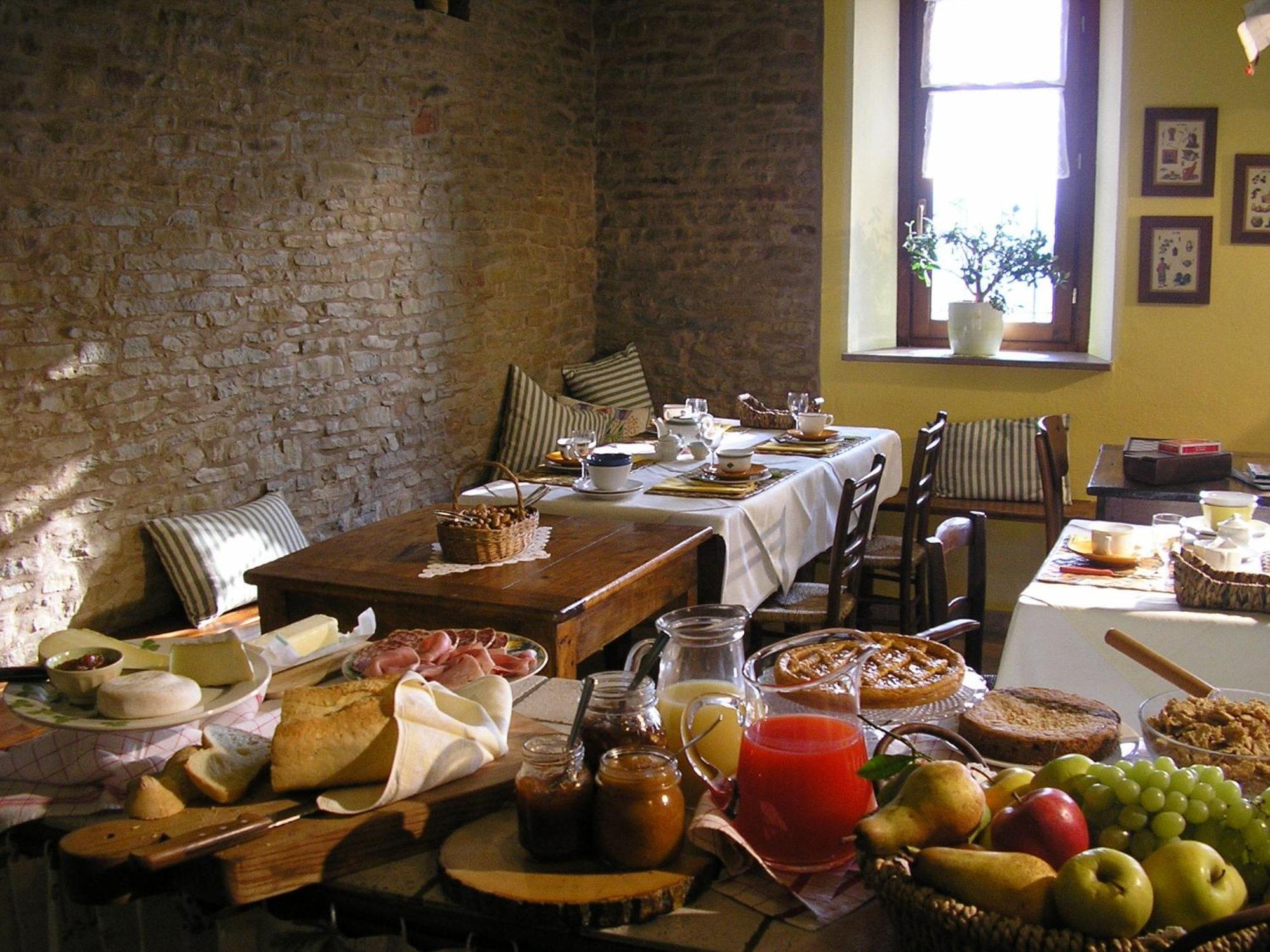 Casa Branzele Bed & Breakfast Trezzo Tinella Ngoại thất bức ảnh