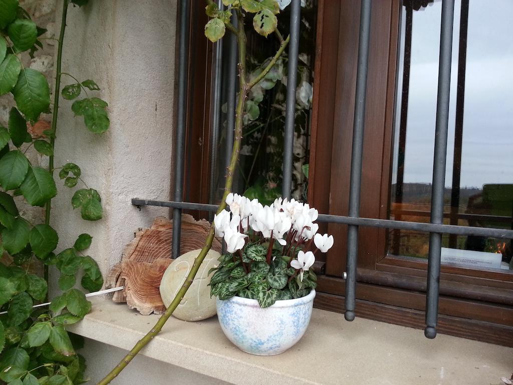 Casa Branzele Bed & Breakfast Trezzo Tinella Ngoại thất bức ảnh